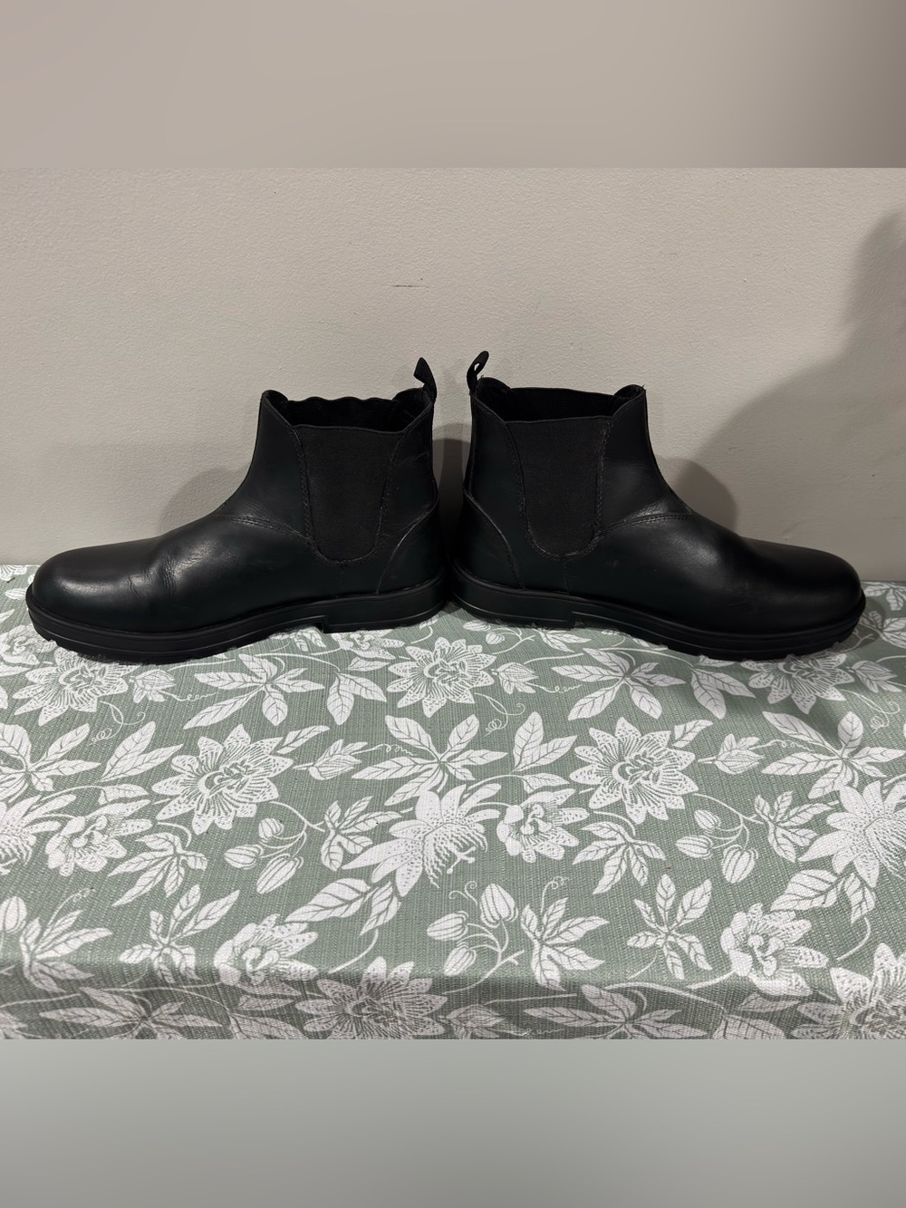 Aldo Black Leather Chelsea Boots (Size-11) - Picture 4 of 6